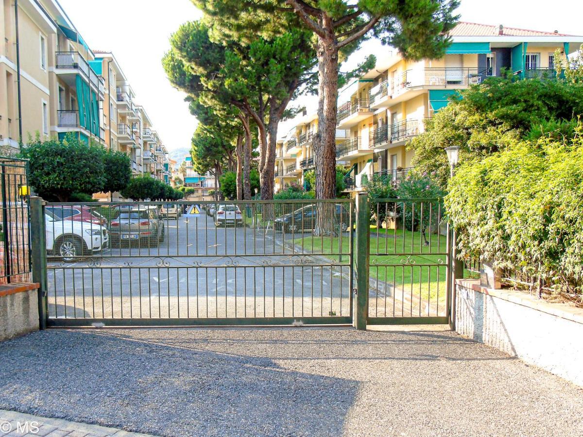 פייטרה ליגורה Pietra Home, Posto Auto, Ac ,Wifi, 150Mt Dal Mare מראה חיצוני תמונה